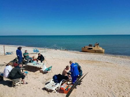 Vessel with wheat cargo sinks in Sea of Azov