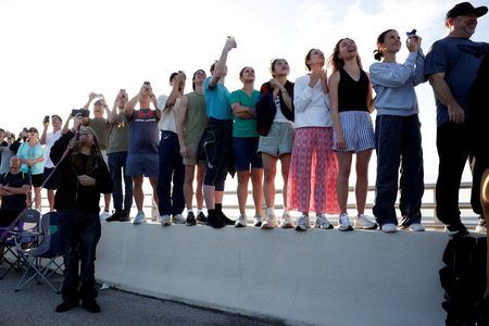 Artemis II moon mission unifies politically divided Americans in wonder