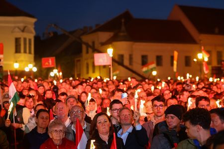 Hungarian Prime Minister Viktor Orban holds final rally ahead of