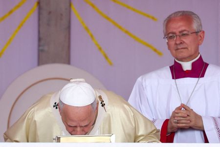 tagreuters.com2026binary_LYNXMPEM3J0JE-VIEWIMAGE