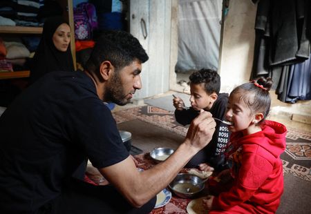 tagreuters.com2026binary_LYNXMPEM3L0QY-VIEWIMAGE