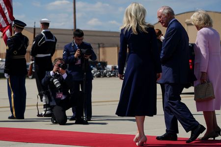 tagreuters.com2026binary_LYNXMPEM3Q1B4-VIEWIMAGE