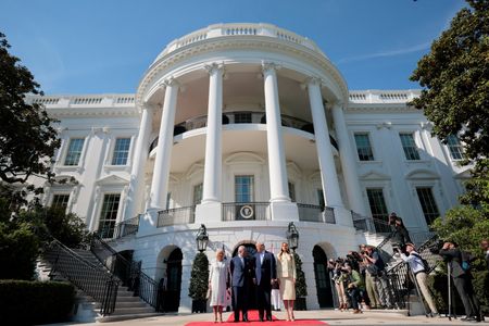 tagreuters.com2026binary_LYNXMPEM3R09S-VIEWIMAGE