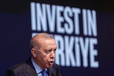 tagreuters.com2026binary_LYNXMPEM3S0TS-VIEWIMAGE