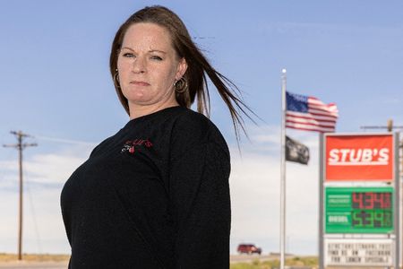 As U.S. economic pain spreads, conservatives in Colorado stand by