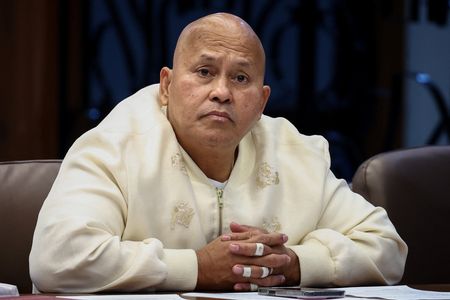 Philippine Senate hold senator and drug war enforcer in protective