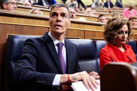 Spanish PM Pedro Sanchez addresses parliament on alleged corruption