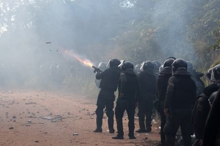 Police dislodge protesters from Bolivian oil facility, in Santa Rosa