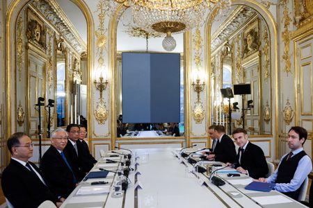 French President Macron meets Chinese Vice Premier Zhang at AI