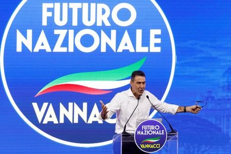 Italian general launches new party in challenge to Meloni