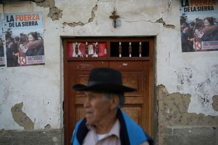 Perfect tie in Andes shows Peru’s enduring political fractures