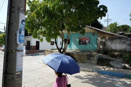 In Colombia’s Caribbean, neighboring towns back sharply different presidential candidates