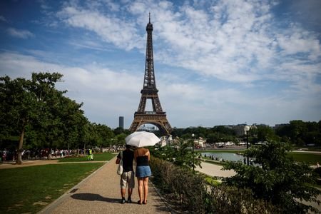 Europe swelters under heatwave, France restricts alcohol consumption