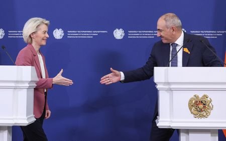 Armenian Prime Minister Pashinyan and European Commission President von der