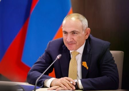 Russian Prime Minister Mishustin and Armenian Prime Minister Pashinyan meet