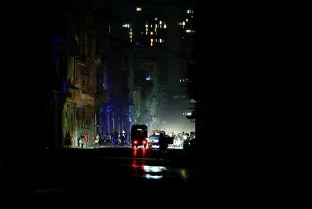 Cuba begins to restore power to Havana following nationwide blackout