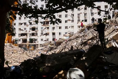 Aftermath of earthquakes in La Guaira