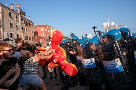 Protest against U.S. ambassador’s visit in Venice