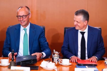 German government holds cabinet meeting in Berlin