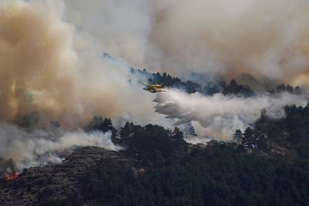 Patchy warnings, outdated plans left victims of Spanish wildfire to fend for themselves