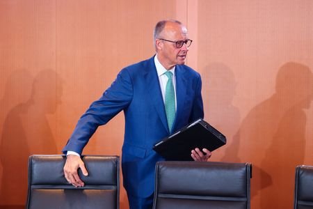 German government holds cabinet meeting in Berlin