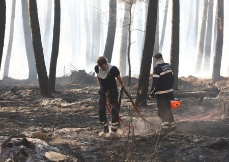 France, Spain make headway against huge blazes as new heatwave looms