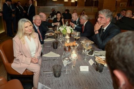 Lebanese lawyers seek probe of banker over Netanyahu dinner
