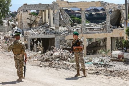 FILE PHOTO: Lebanese soldiers in the town of Zawtar al-Gharbiyeh