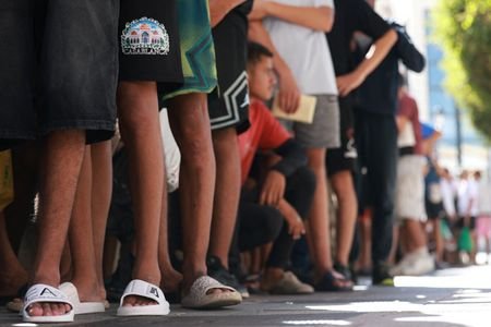 Mass crossings of migrants on foot and by sea from