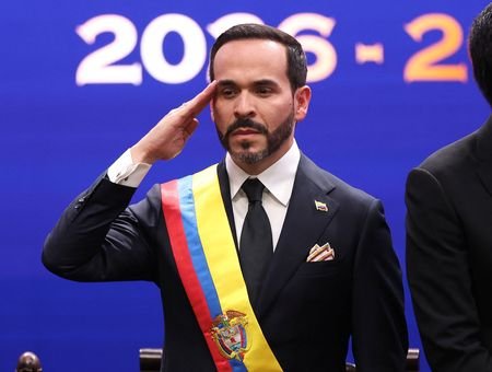 Right-wing De La Espriella is sworn in as Colombia's new