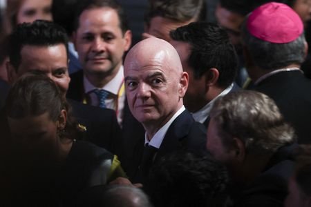 Right-wing De La Espriella is sworn in as Colombia's new