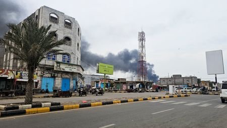Houthis carry out missile and drone strikes on Yemen's Mocha