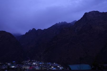 The Wider Image: Cracks begin to show in India's Himalayan
