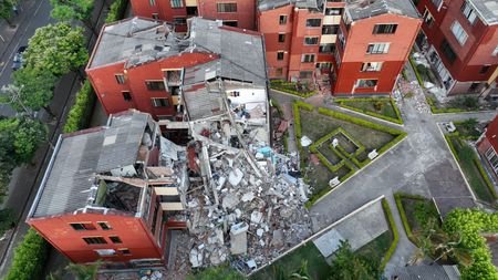 Aftermath of an earthquake in Pereira