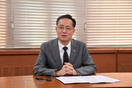Lee Hyoung-il, 1st Vice Minister of Economy and Finance speaks