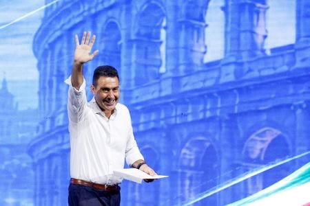 Italian general launches new party in challenge to Meloni