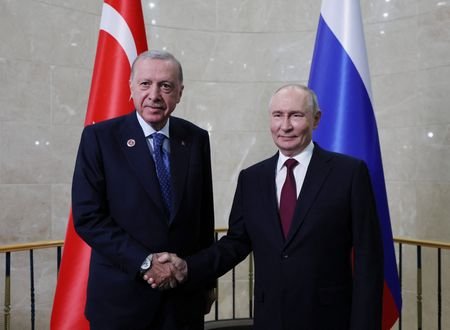 Turkish President Erdogan meets with Russian President Putin in Bishkek