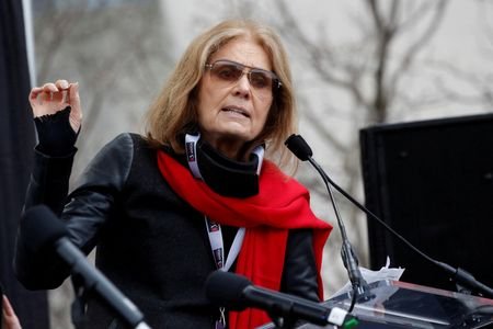 Gloria Steinem speaks at the Women's March in Washington