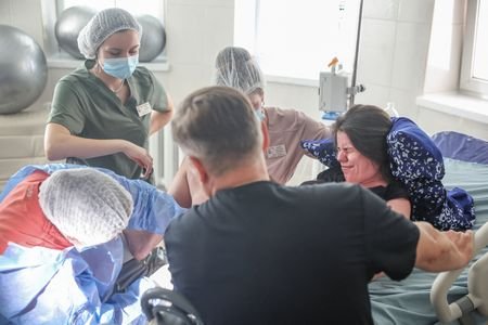 On a Kyiv maternity ward, babies are born during air