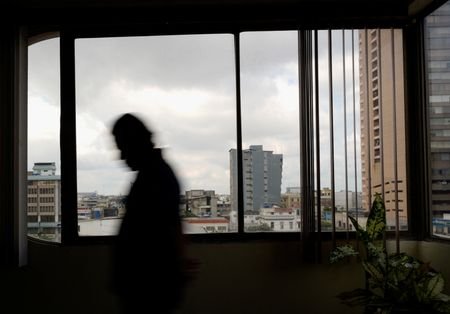 As gang violence spreads, more Ecuadorians are forced to flee