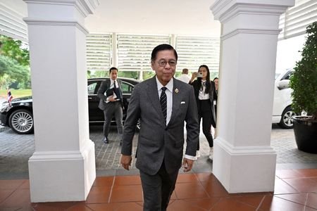 Thailand's FM Sihasak Phuangketkeow meets with Cambodia's FM Prak Sokhonn