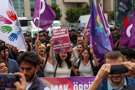 Solidarity rally for LGBTQ+ community outside Istanbul courthouse