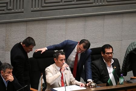 Bolivia's Assembly weighs 90-day emergency extension, in La Paz