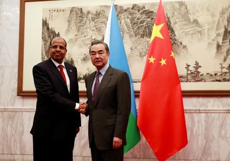 Djibouti Foreign Minister Mahamoud Ali Youssouf visits China