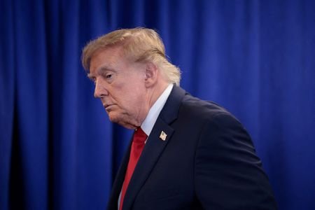 US President Trump signs a deal on Greenland's security during