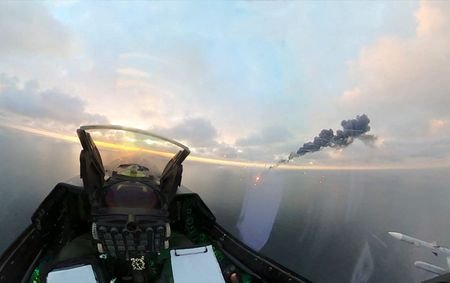 A view from the cockpit of a Romanian F-16 fighter
