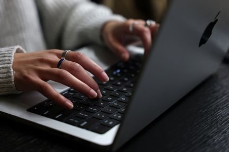 tagreuters.com2026binary_LYNXMPEM9L0LR-VIEWIMAGE