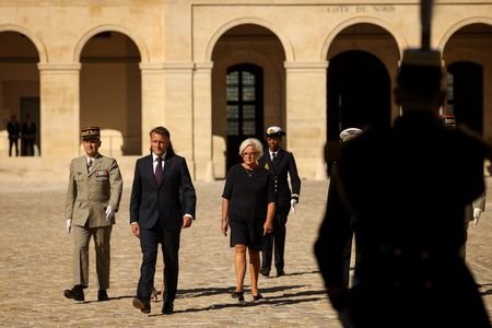 The annual autumn military review in Paris