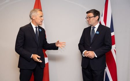 Canadian PM Carney and British PM Burnham attend bilateral meeting,