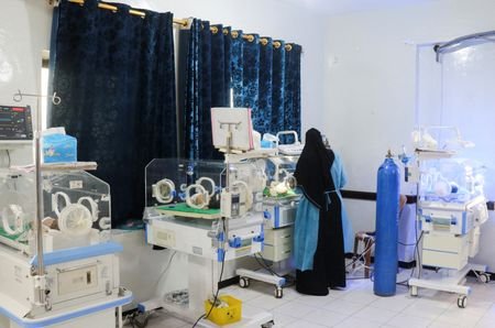 In Yemen's beseiged Taiz, residents struggle with fuel shortages